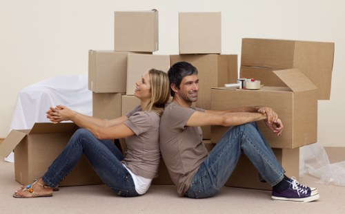 Careful moving support for a flat with stairs and narrow access in Tufnell Park