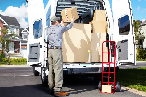Moving van service for flat removals around Tufnell Park