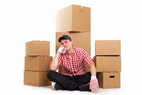 Truck hire for packing and loading furniture in North London